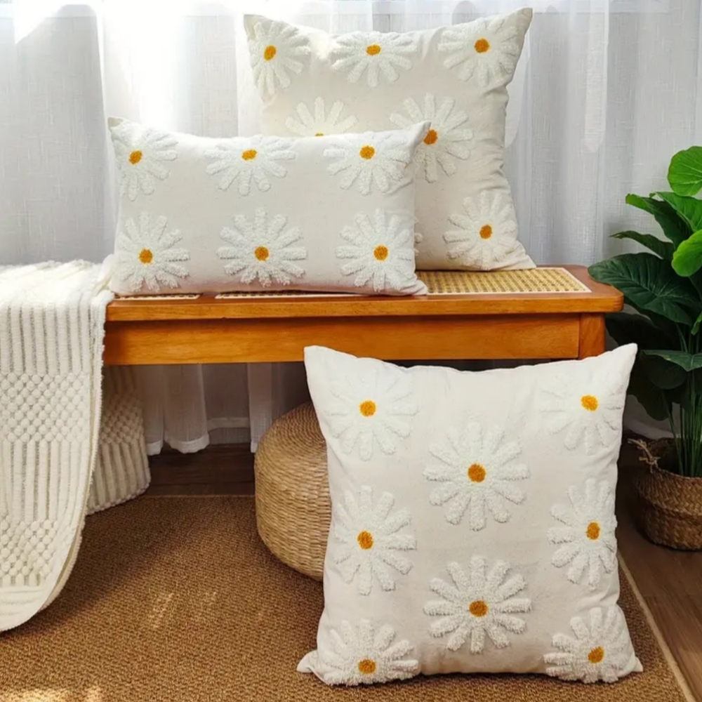 NWT DAISY EMBROIDERED PILLOW COVER SET